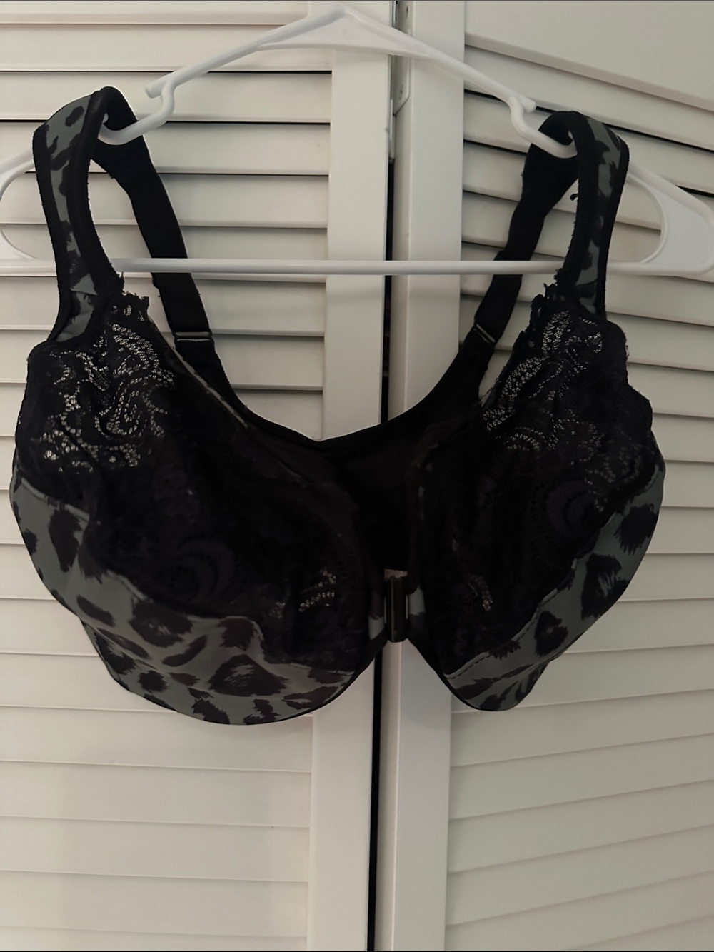 Glamorise Black Lace with Gray Leopard-Print Full Coverage Bra